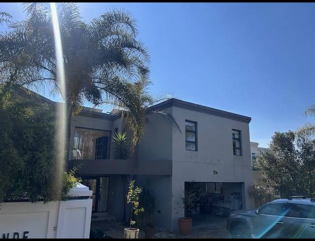 2 BEDROOM PROPERTY TO RENT IN SILVER LAKES GOLF ESTATE